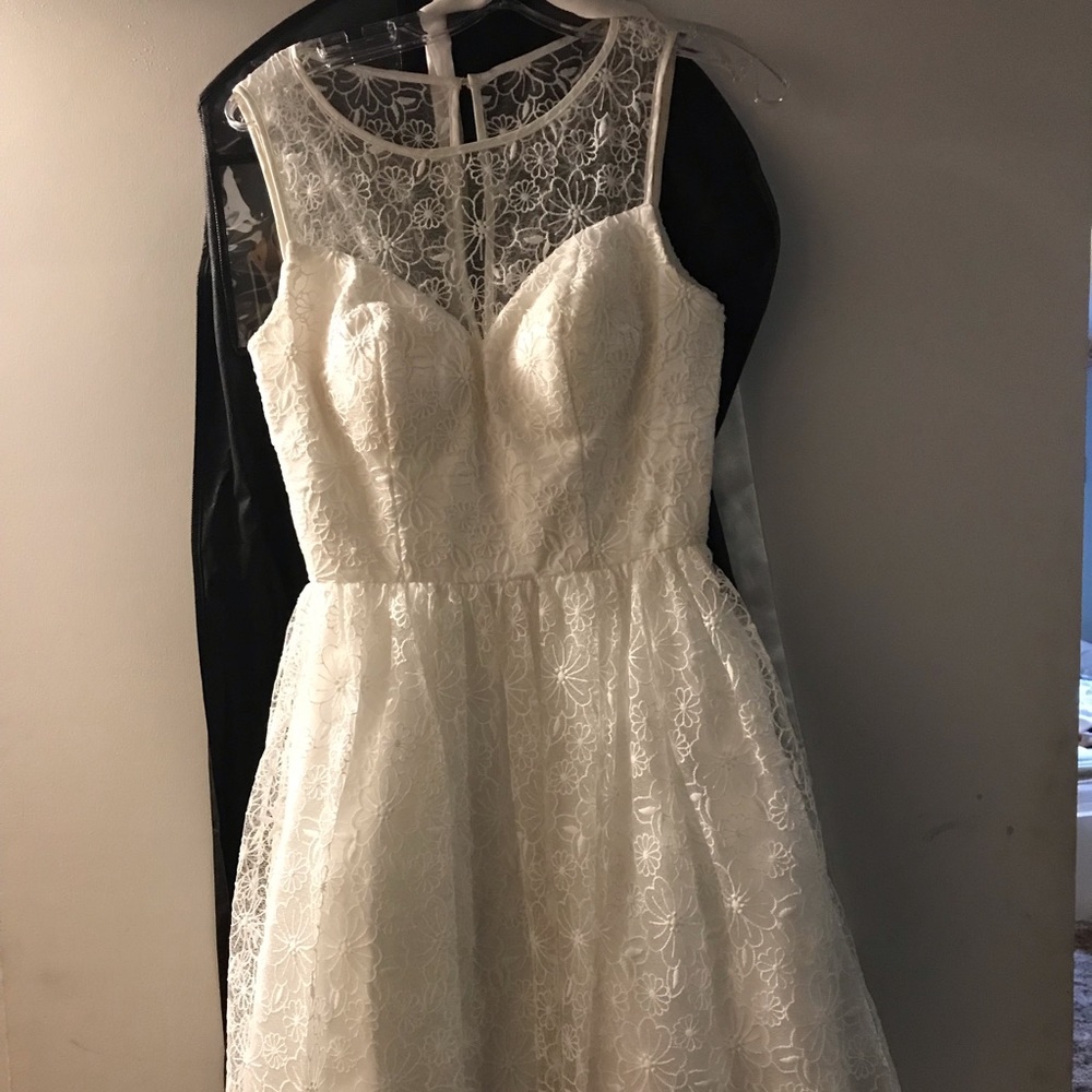 white ypsilon knee length dress